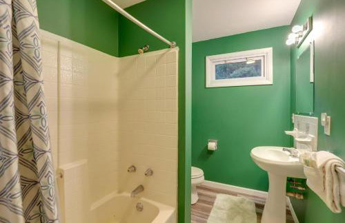 Riverside Country Cabin! Hot Springs Getaway - Foto 14