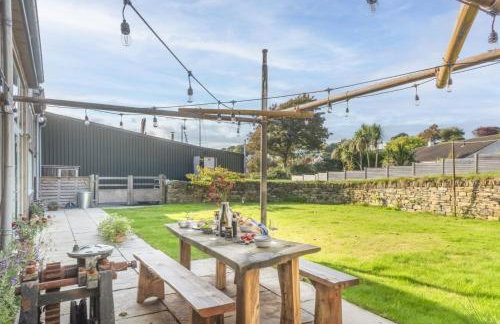 Master Shipwrights House - Great Location - Free WiFi & Parking - Fireplace - Photo 49