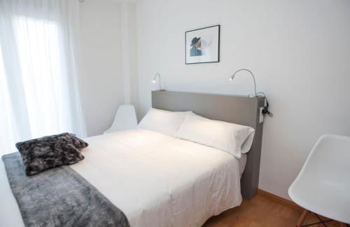 Pis del Mercat -aire acondicionado en todas las habitaciones y salón- - Foto 9