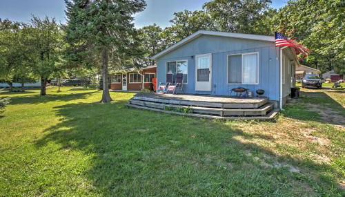 2 Mi to Boat Ramp! Family Cabin on Long Lake - Foto 2
