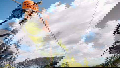 Ziplining at Toro Verde Eco Adventure Park - Foto 3