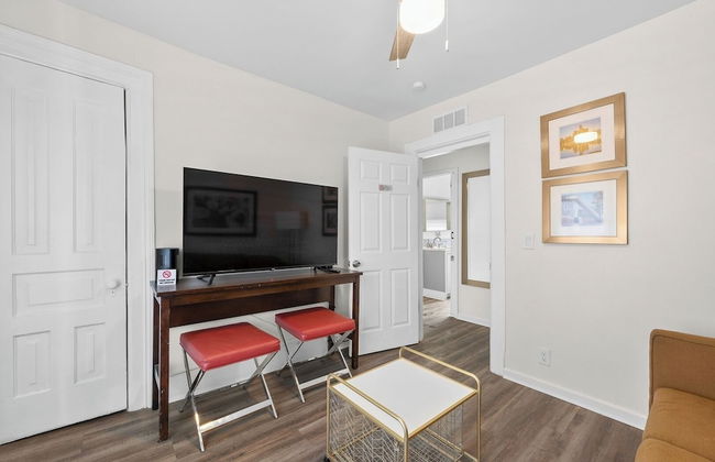 Detroit Escape: 2BR Apartment for 7 w/ Wifi - Foto 3