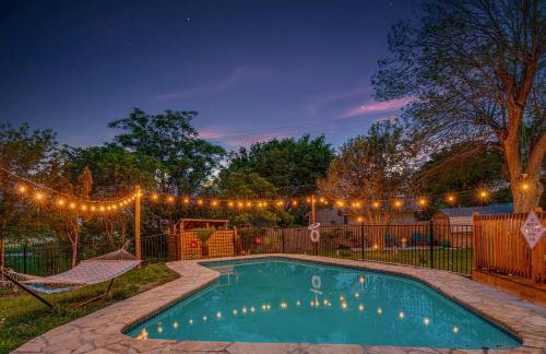 Family fun 4bed 2bath with pool - Foto 1