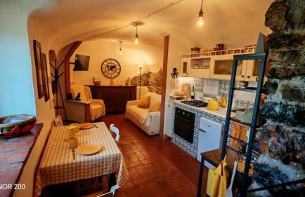 the little house of arcola in the medieval walls - Photo 2