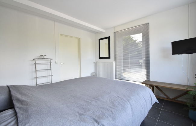 Villa in Bruinisse Near Grevelingenmeer - Foto 10