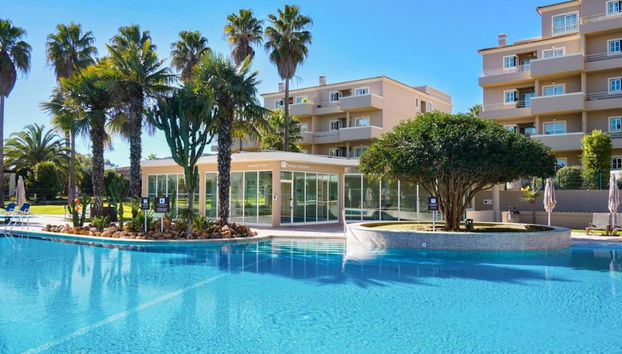 VP Flat With Balcony and Pool View - Foto 5, Habitación