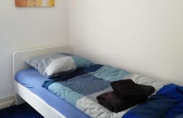 Kleine Galerie Apartment für 3 mit Küche Kamin Netflix Parken und Hofladen - Foto 22