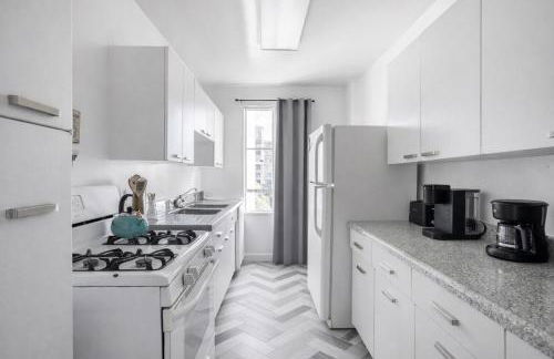 Spacious 2 Bedroom 2 Bathroom Unit Great Location - Foto 4