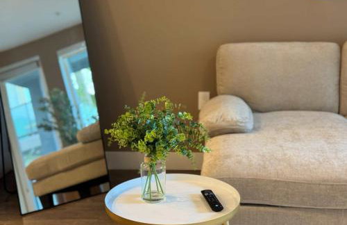 Modern Retreat 10 Min from Disneyland With Pool & Gym - Foto 47