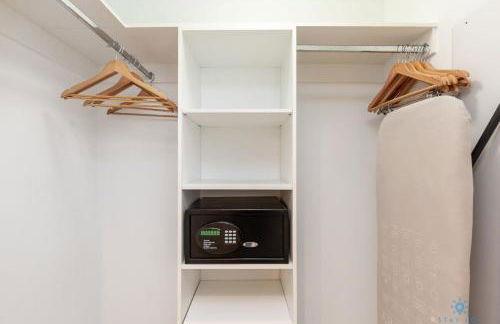 Infinite View and Balcony with Pool, Gym, Near Beach - Foto 16