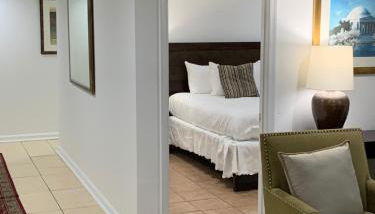 Renovated English Basement 2bdrm Home near METRO - Foto 2