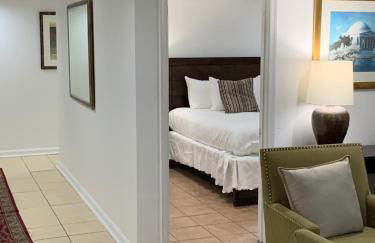 Renovated English Basement 2bdrm Home near METRO - Foto 2