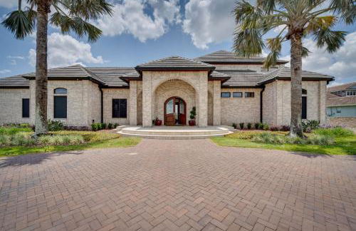 Groveland Home with Pool Luxurious Lakefront Oasis! - Foto 45
