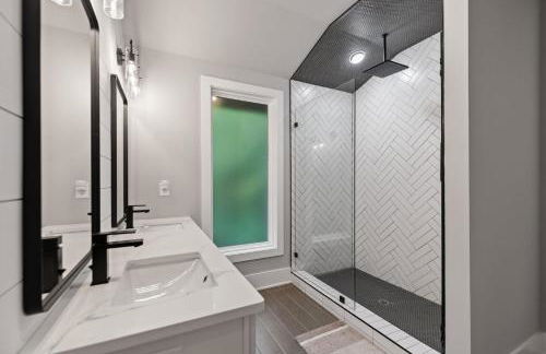 Sapphire Skies - Photo 38