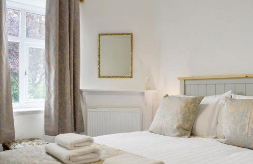 Underhill Cottage - Photo 10