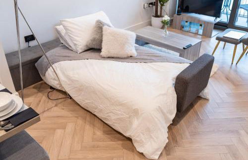 Luxury 2 Bed Apartment, with a balcony city & canal view in Manchester City Centre! - Foto 39