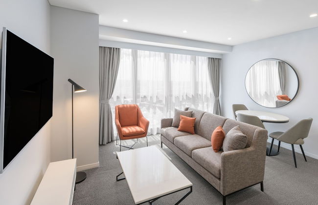 Meriton Suites Adelaide Street, Brisbane - Photo 30