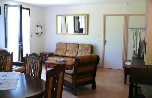 Maison confortable sur jardin clôturé à Marcillac-la-Croisille - Foto 3