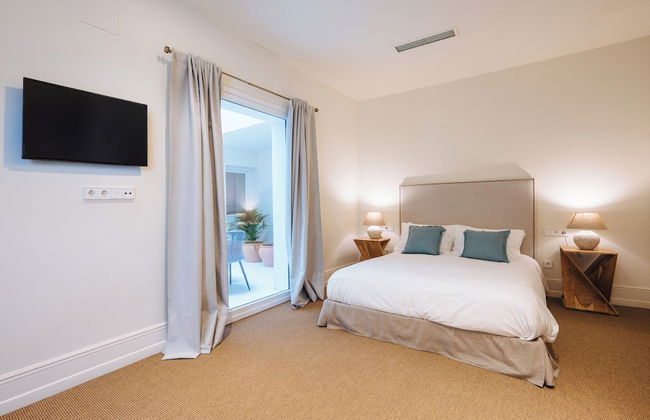 Luxurious Apartment with Patio and Pool - Foto 34