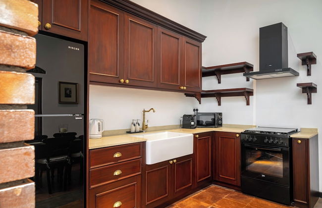 Writer's Lodge By Ishq - Photo 21