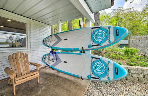 Northern Nights Beachfront Cottage in Kalkaska - Foto 29