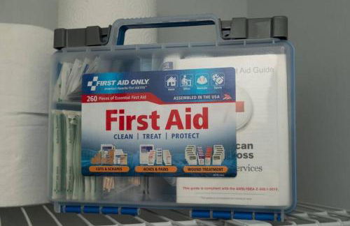 Prime OTR off Vine St, Lux Full Bed, Fast WiFi, Fully Equipped, 50in TV, Sleeps 4ppl - Foto 22