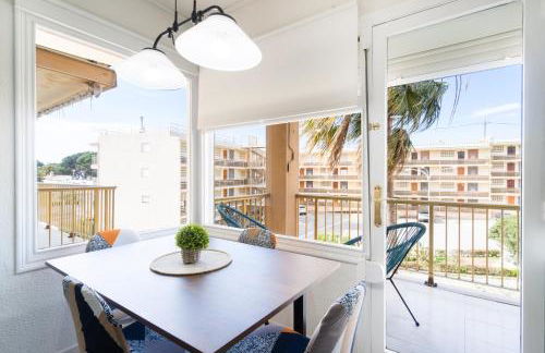 Coastal Paradise & Cozy Home with a 100m from the Beach! - Photo 2