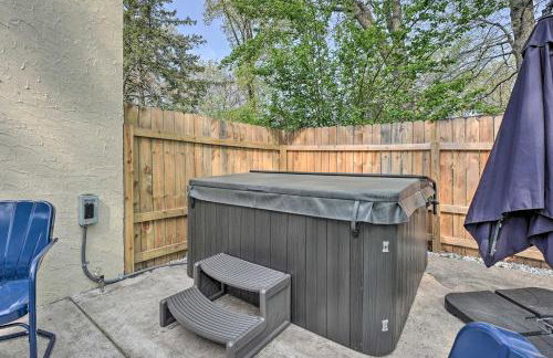 Benton Harbor Gracie Cottage with Hot Tub and Yard! - Foto 27