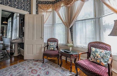 Master King Room Victorian with Private Bathroom in a Historic house - Foto 23