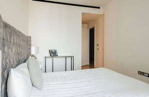 LUXURY 3 Bed 3 Bath Apartment in Central London - Photo 4