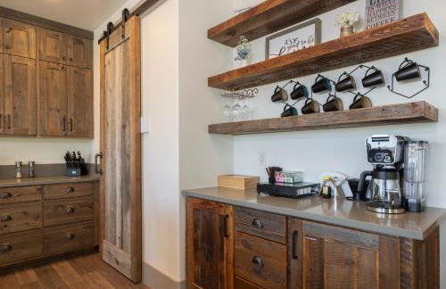 Sugar Loaf Haven by KABINO Huge Views Garage Fishing Snowmobile - Foto 10