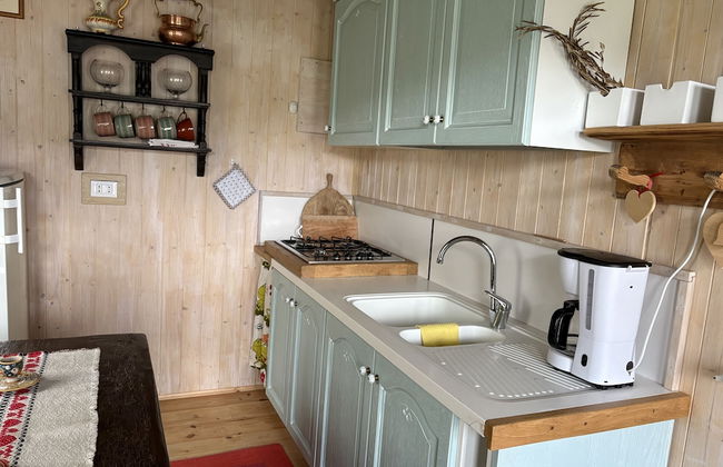 GOLDEN SPUR COTTAGE - Photo 4