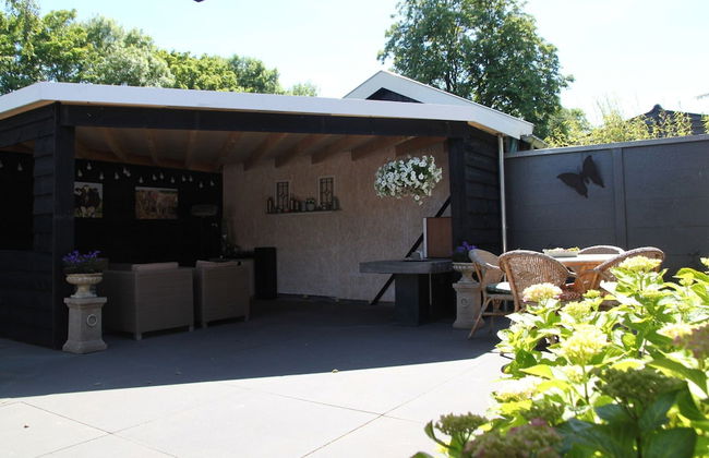 Modern Holiday Home With Veranda in Limmen - Foto 19