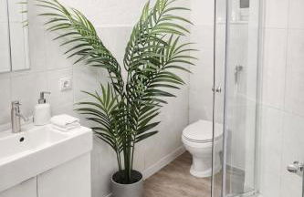 Quiet & Modern Studio near Tram & River Lech - Foto 9