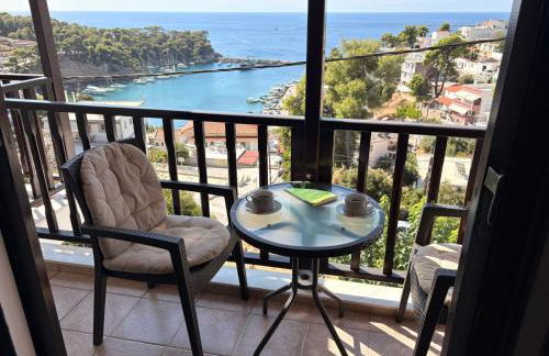 Elpida Apartments - Photo 16