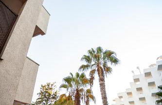 Spectacular Renovated Apartment, 5 min to Camison Beach, with AirCon - Photo 46