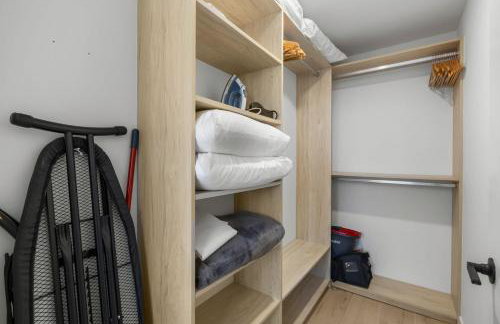 Modern Downtown Miami Condo w Pool and Gym - Foto 37