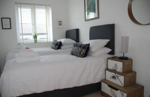 Wow I'm living on the beach. Luxury 4 bed sleeps 8 - Photo 6