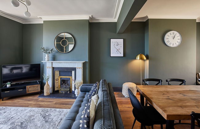 Host Stay Raven House - Photo 13