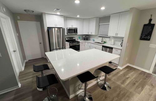 Get cozy in this Renovated home by the Villages - Foto 15