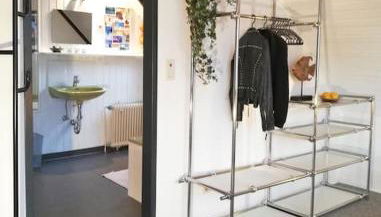 Modern eingerichtetes Zimmer - Foto 5, wardrobe