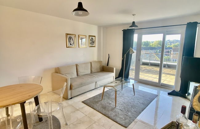 Captivating 1-bed Apartment Greater London - Foto 9