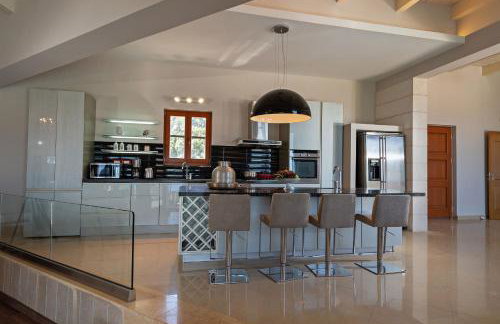 Villa Delfini - Elevated Sea Views by etouri - Foto 21