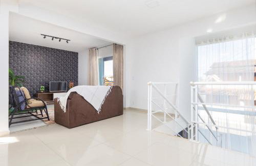 Refúgio Tropical Casa de Praia com Piscina e 4 Suítes e garagem 3 carros, 800 mtrs da praia internet 700 mbps, condomínio privado com pista de skate , quadra de futevôlei , campos e quadras de futebol! - Foto 9