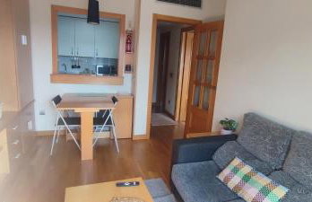 Apartamento luminoso cerca de Plenilunio y aeropuerto con garaje, piscina y vigilancia 24h, se hace factura si es necesario - Photo 3