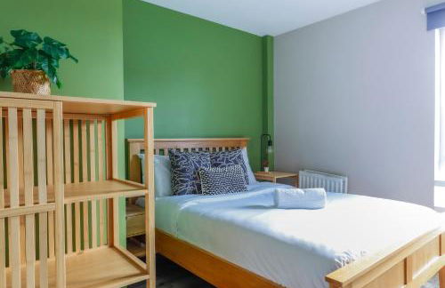 Noah Suite - Central 2BR Apartment with Parking & WIFI - Foto 5