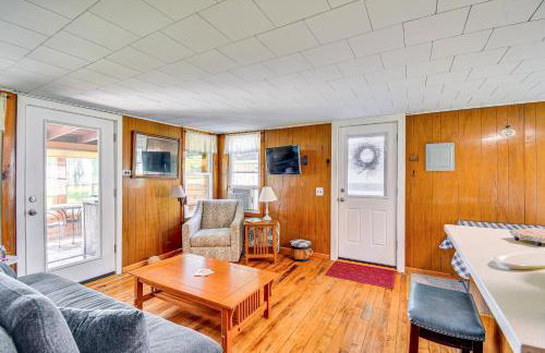 Cayuga Lake Cottage Private Dock and Deck! - Foto 4