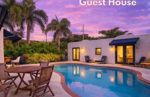 Sunny 4BR Getaway Pool & Private Guest Suite - Foto 10