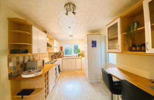 ELY House with FREE private parking - Foto 4