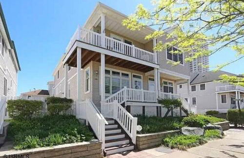 Seaside Serenity AC-Beautiful Ocean View Home -3 bed 2 bath - Foto 1